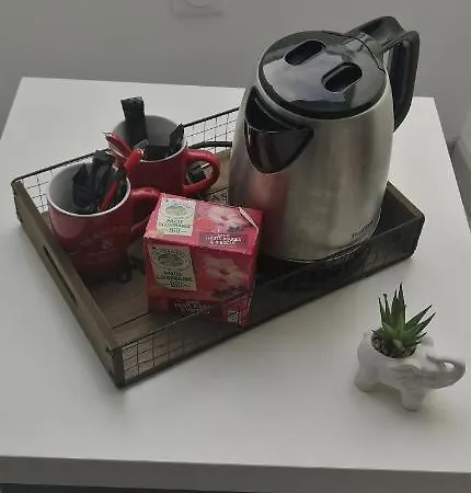 Chambre 24H Le Mans Bed & Breakfast Marigne-Laille