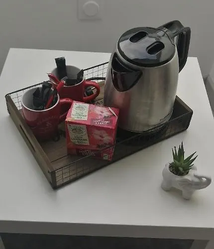 Chambre 24H Le Mans Bed & Breakfast Marigne-Laille